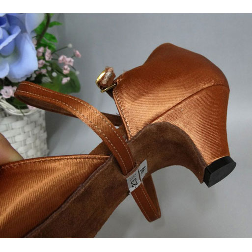 タカダンス　ラテン　ダンスシューズ 　春日　クロスストラップ型